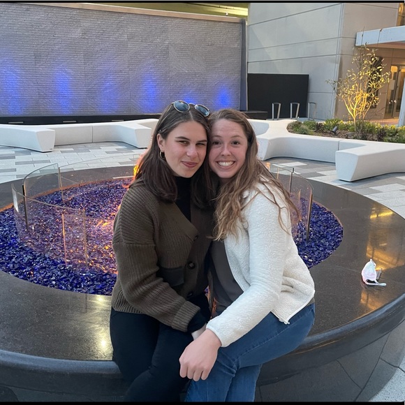 Meet your Posher, Rachel - Picture 1 of 1